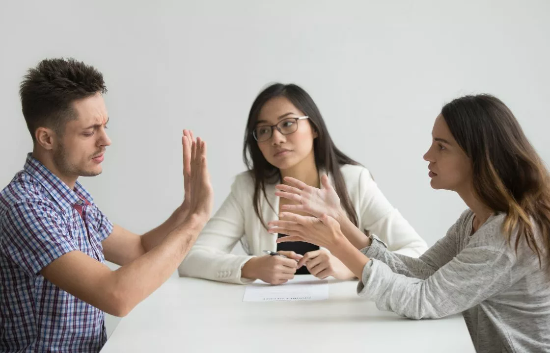 Image of couple arguing in family mediation Ealing